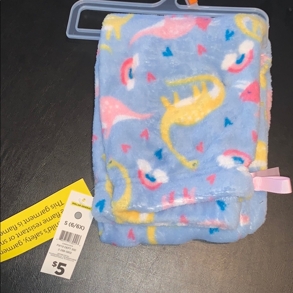 Girl’s size 6 Fuzzy PJ Pants